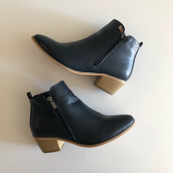 Kohls navy boots Clearance